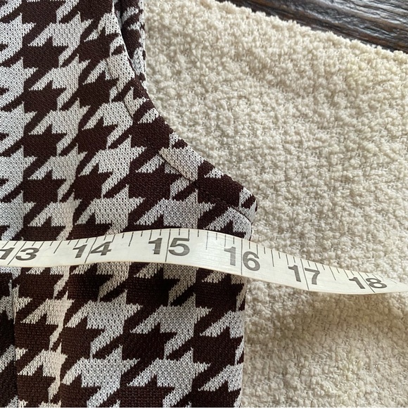 Vintage Mod 60s Houndstooth Open Front Polyester Vest Brown White Womens - Picture 15 of 15